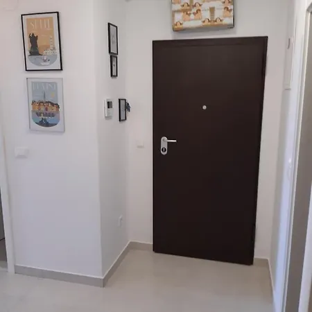 Modern Style 마카르스카